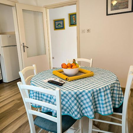 Apartman Valerija ウマグ エクステリア 写真